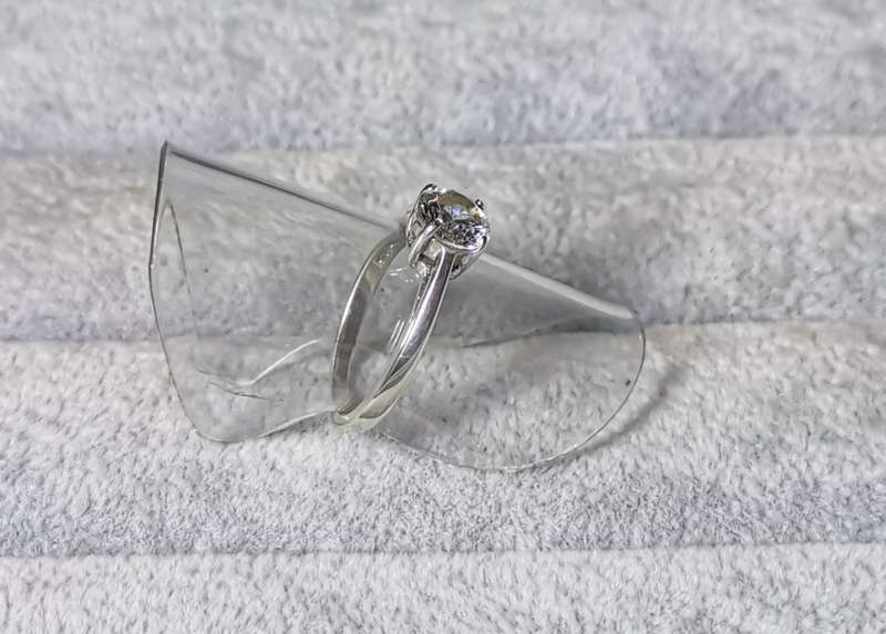 *R1 Auction* Silver Solitaire Ring
