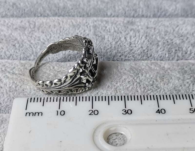 Detailed Silver Celtic Ring