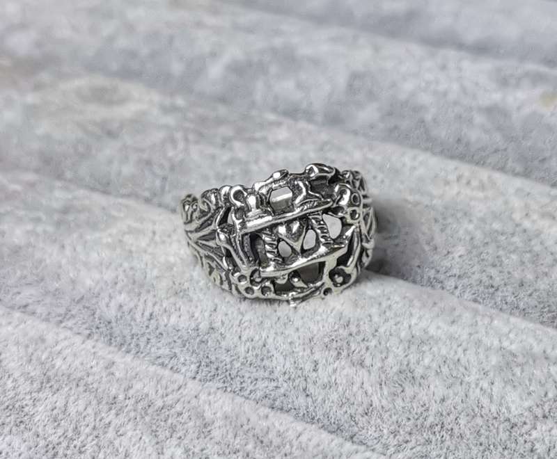 Detailed Silver Celtic Ring