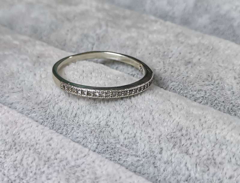*R1 Auction* Silver Half Eternity Ring