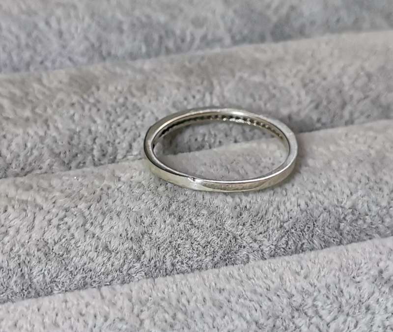 *R1 Auction* Silver Half Eternity Ring
