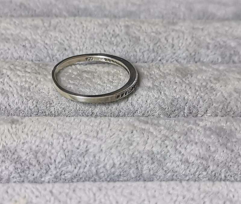 *R1 Auction* Silver Half Eternity Ring