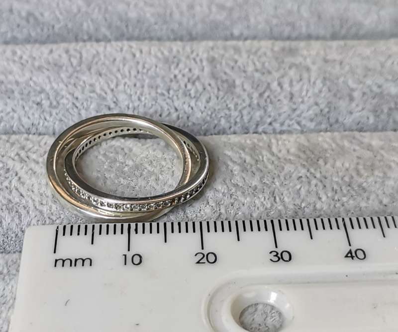 Silver Interlocked Ring