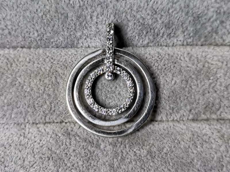 Dazzling Silver Pendant