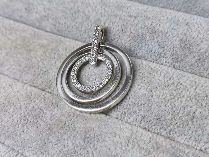 Dazzling Silver Pendant