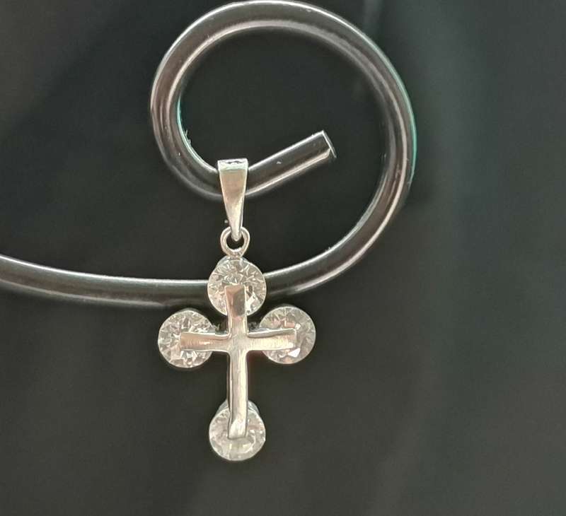Dazzling Silver Cross Pendant