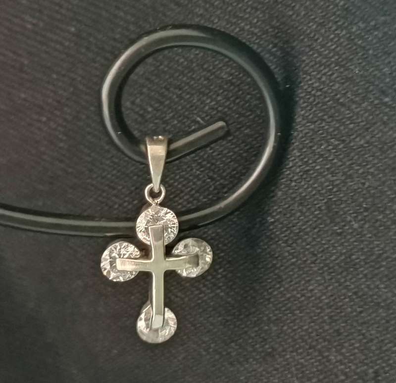 Dazzling Silver Cross Pendant