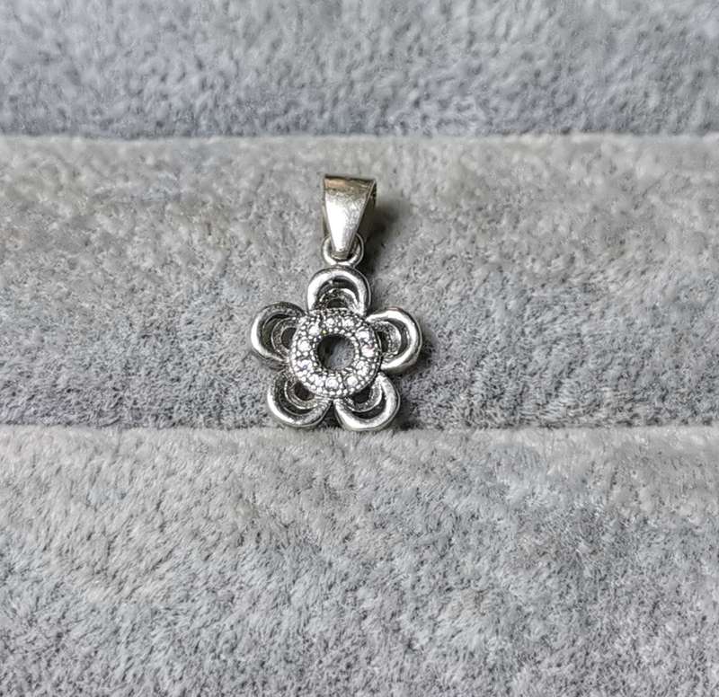 Silver Flower Pendant