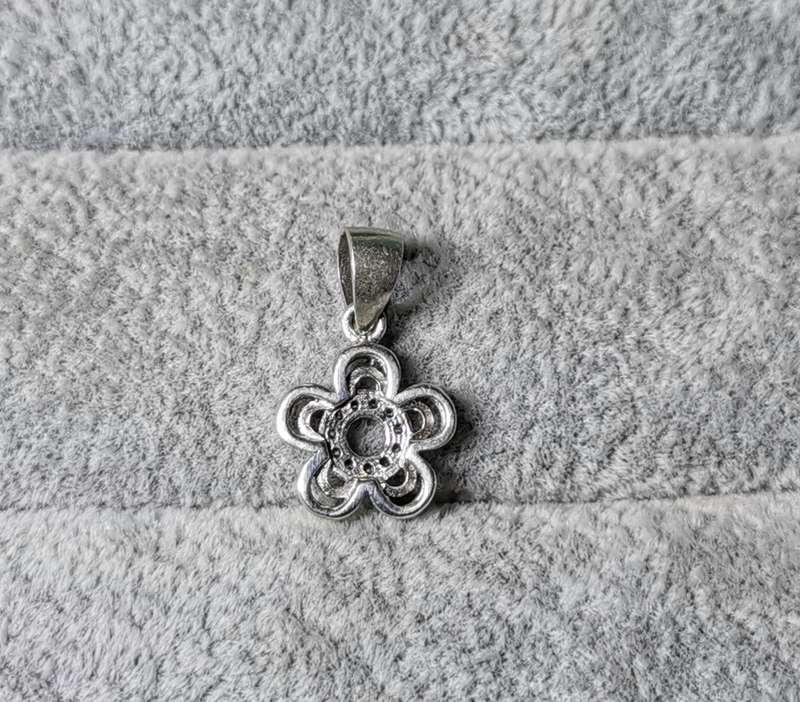 Silver Flower Pendant