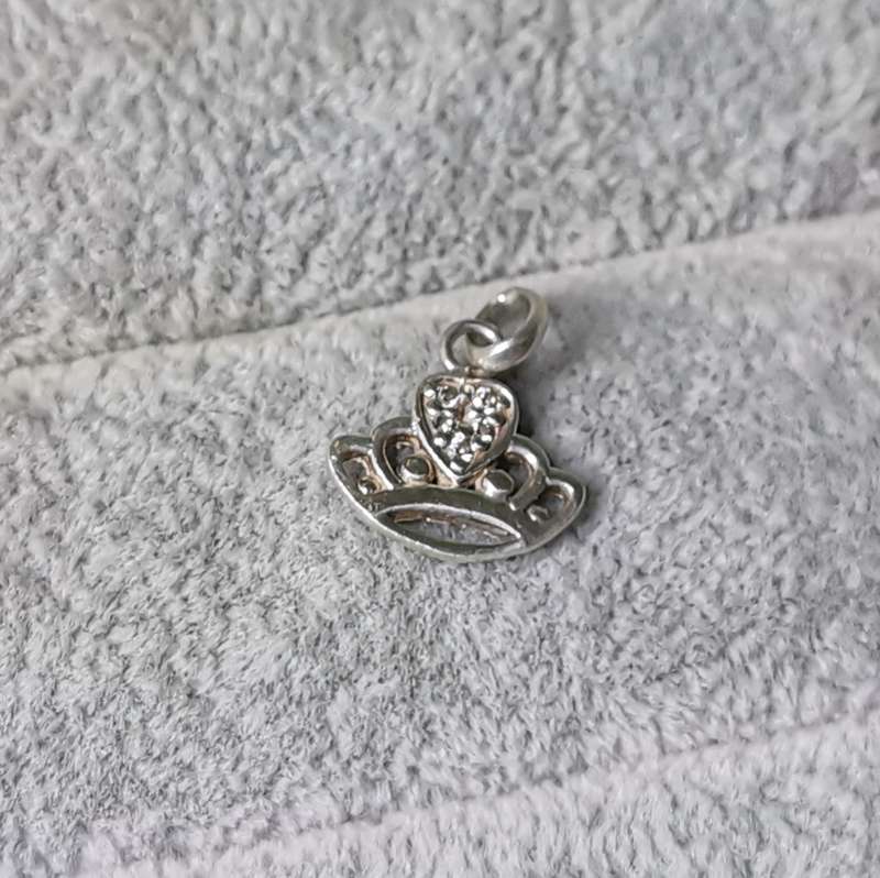 Cute Silver Crwon Pendant