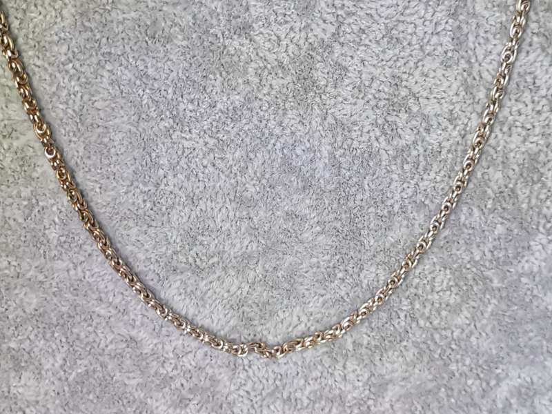 Stunning Silver Chain