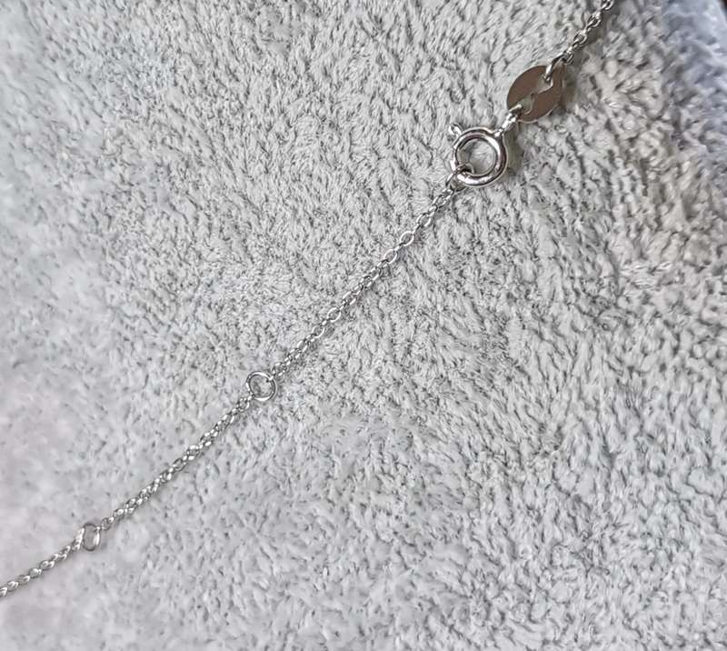 Adorable Silver Giraffe Necklace