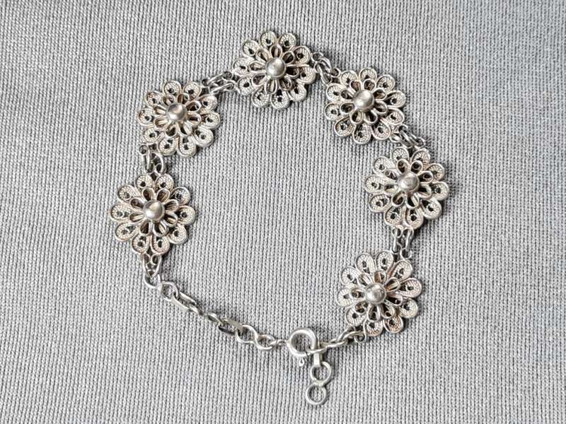 Silver Filigree Flowers Bracelet