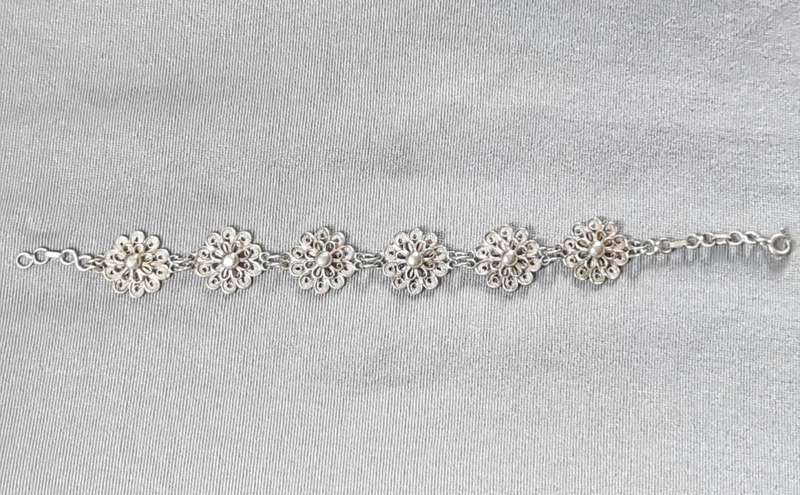 Silver Filigree Flowers Bracelet
