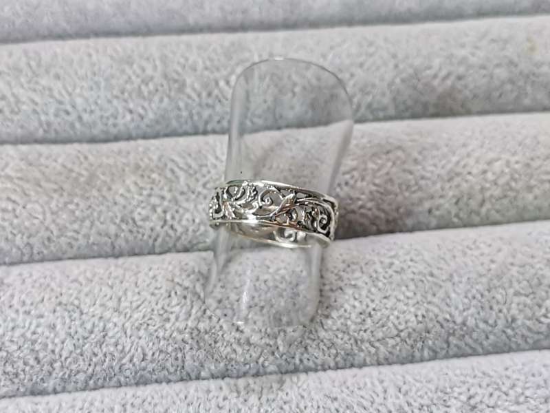 Detailed Silver Ring