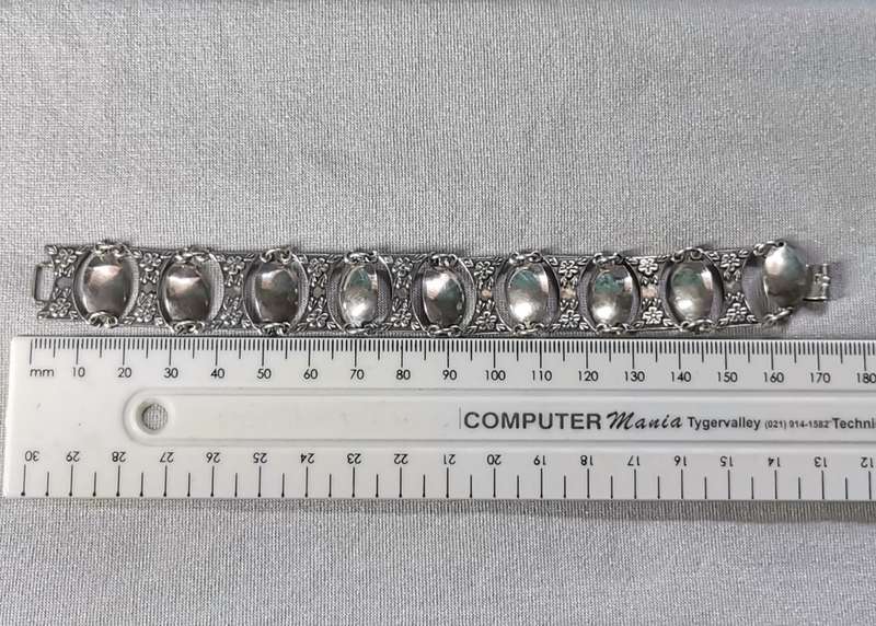 Discount!!! Detailed Silver Bracelet