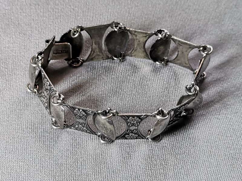 Discount!!! Detailed Silver Bracelet
