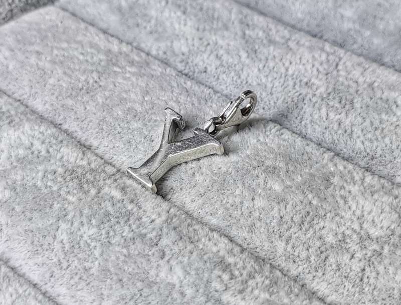 Silver `Y` Charm