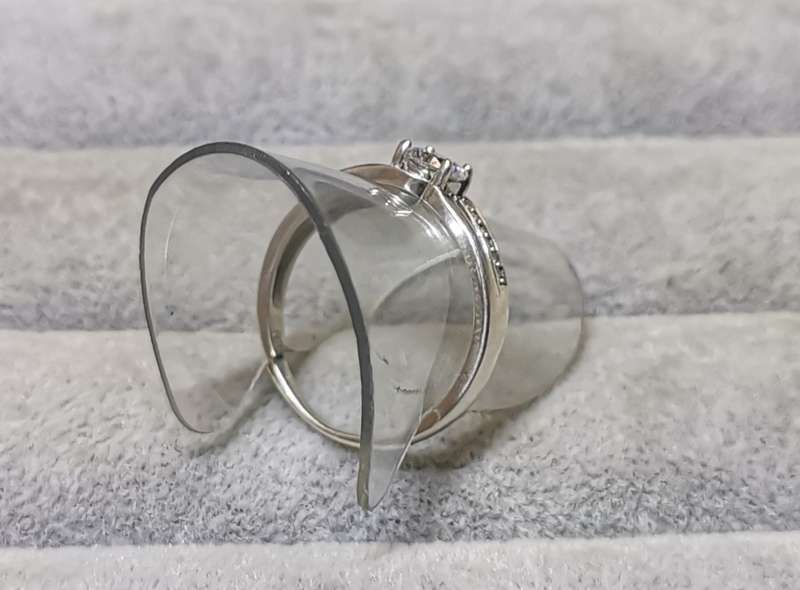*R1 Auction* Dazzling Silver Ring