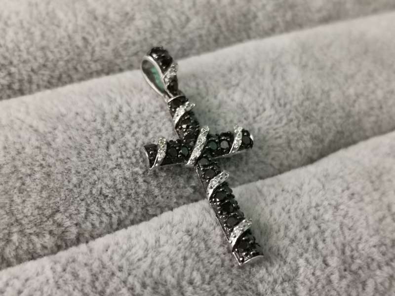 9ct Gold and Diamond Cross Pendant