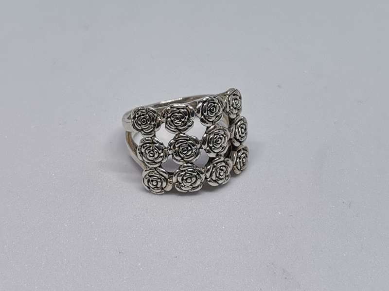 Silver Roses Ring