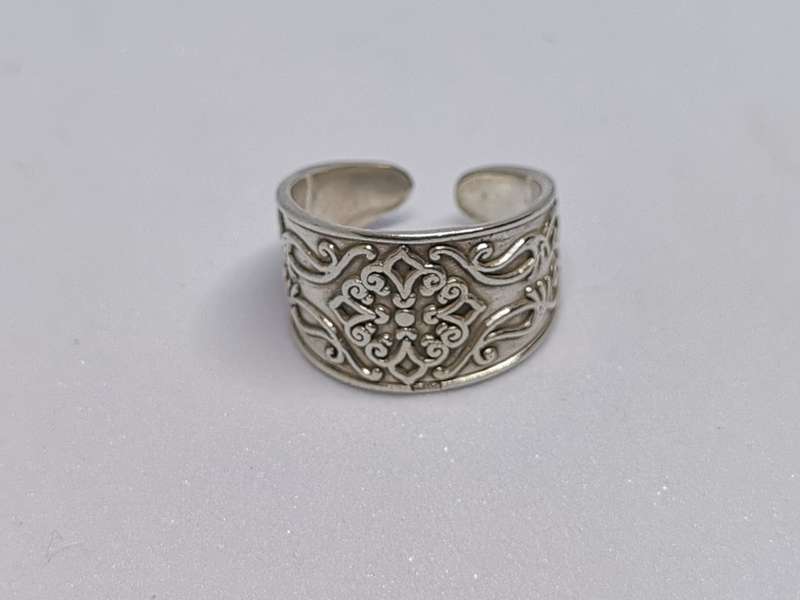 Adjustable Silver Ring