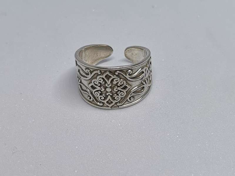 Adjustable Silver Ring