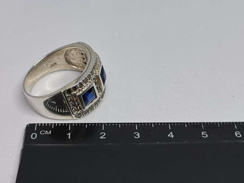 Dazzling Silver Ring