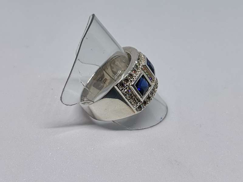 Dazzling Silver Ring