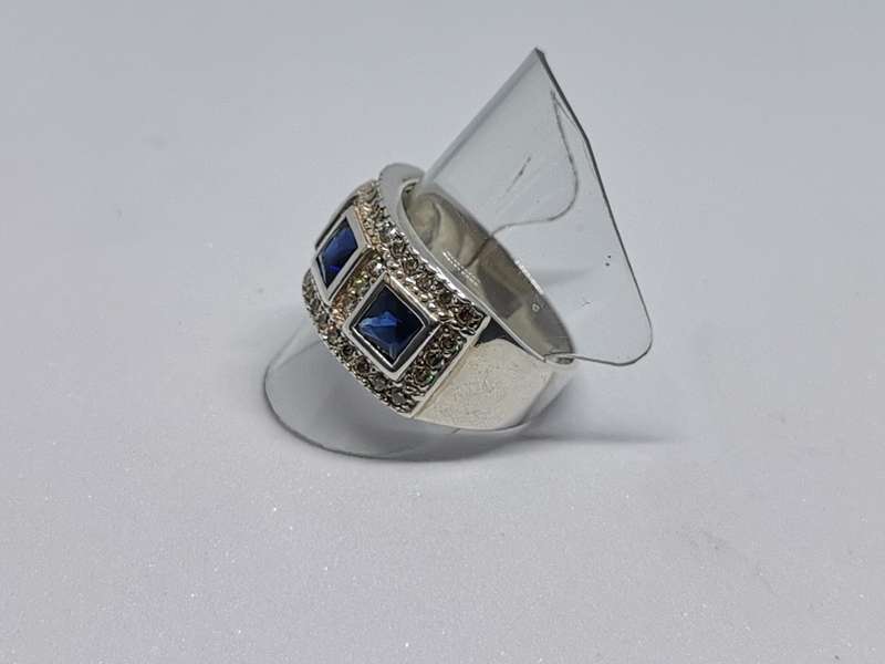 Dazzling Silver Ring