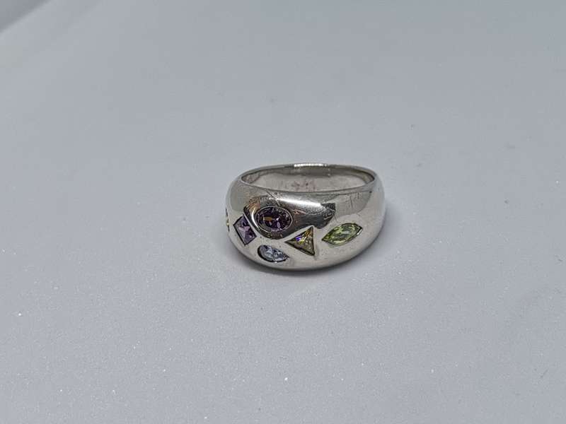 Dazzling Silver Ring