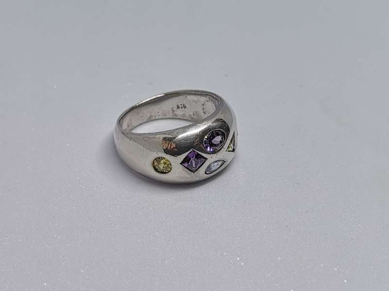 Dazzling Silver Ring