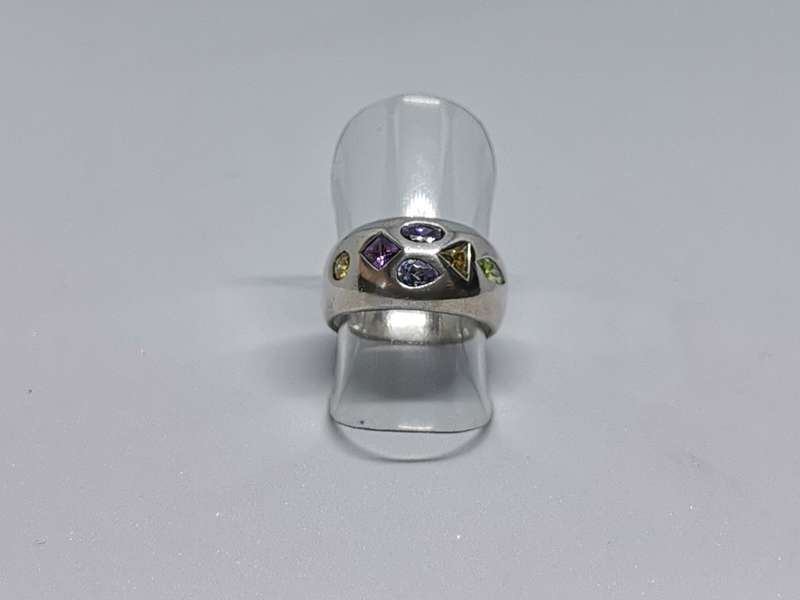 Dazzling Silver Ring