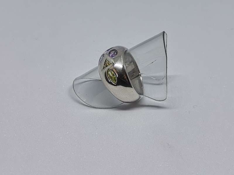 Dazzling Silver Ring