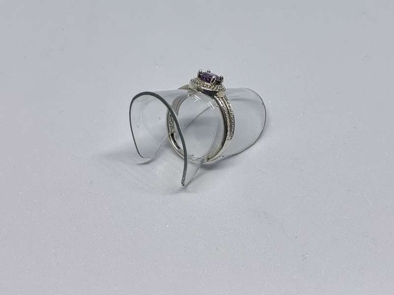 *R1 Auction* Gorgeous Silver Ring
