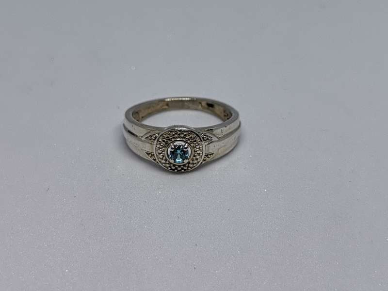 Pretty Silver Ring