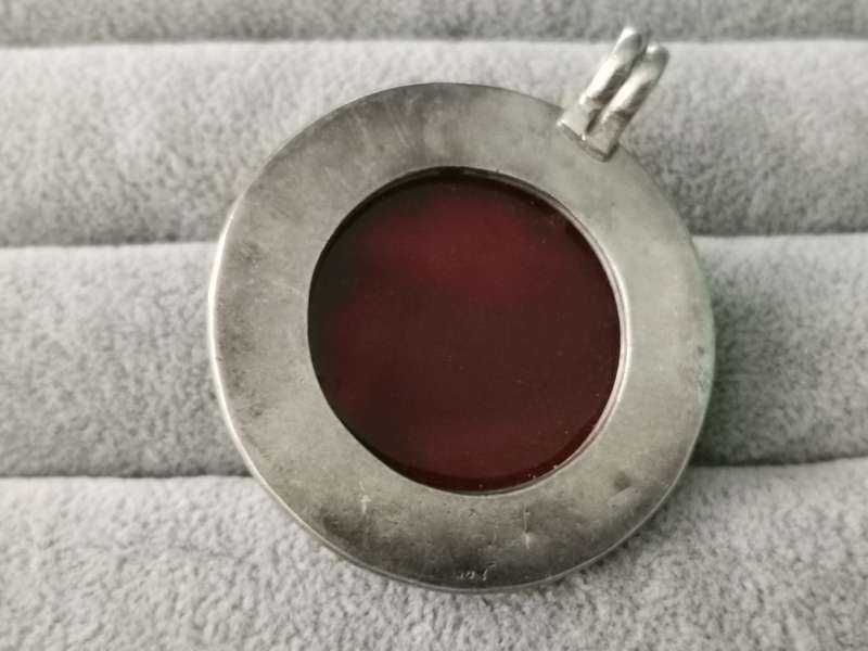 Stunning Silver Pendant