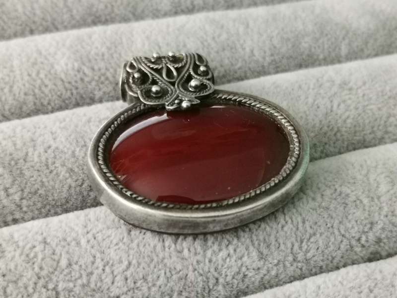 Gorgeous Silver Pendant