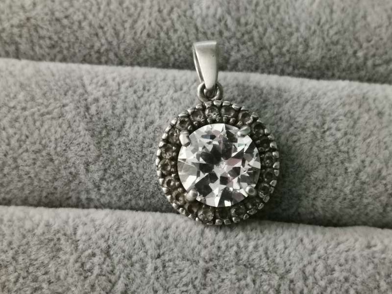 Dazzling Silver Pendant