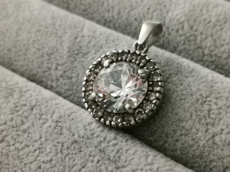 Dazzling Silver Pendant