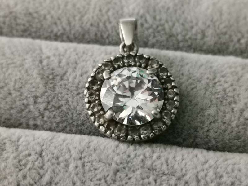 Dazzling Silver Pendant