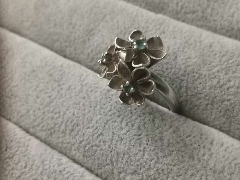 Silver Flower Ring