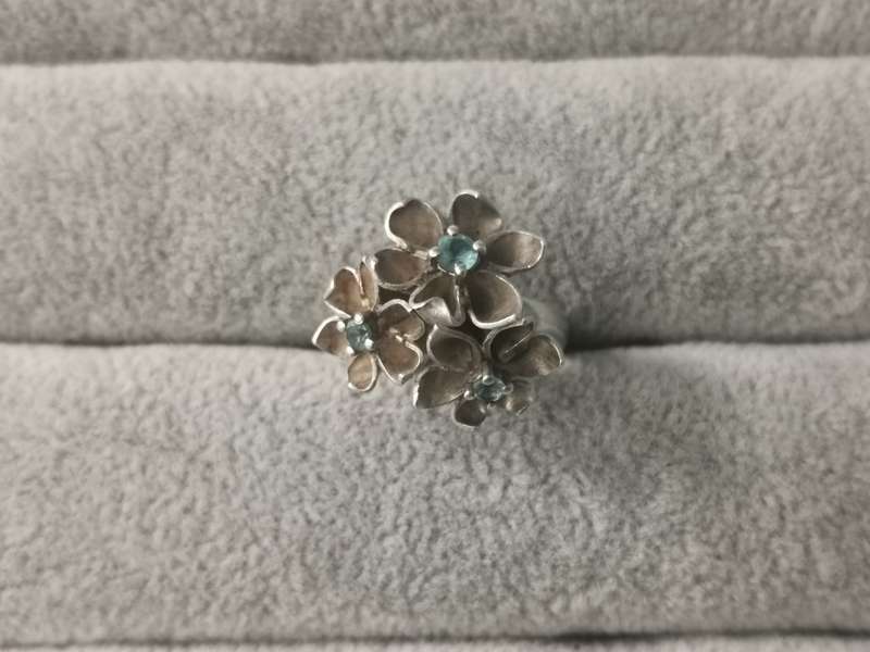 Silver Flower Ring