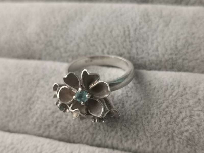 Silver Flower Ring