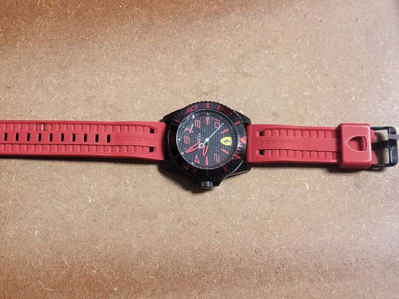Discount!!! Scuderia Ferrari XX KERS 5ATM Watch