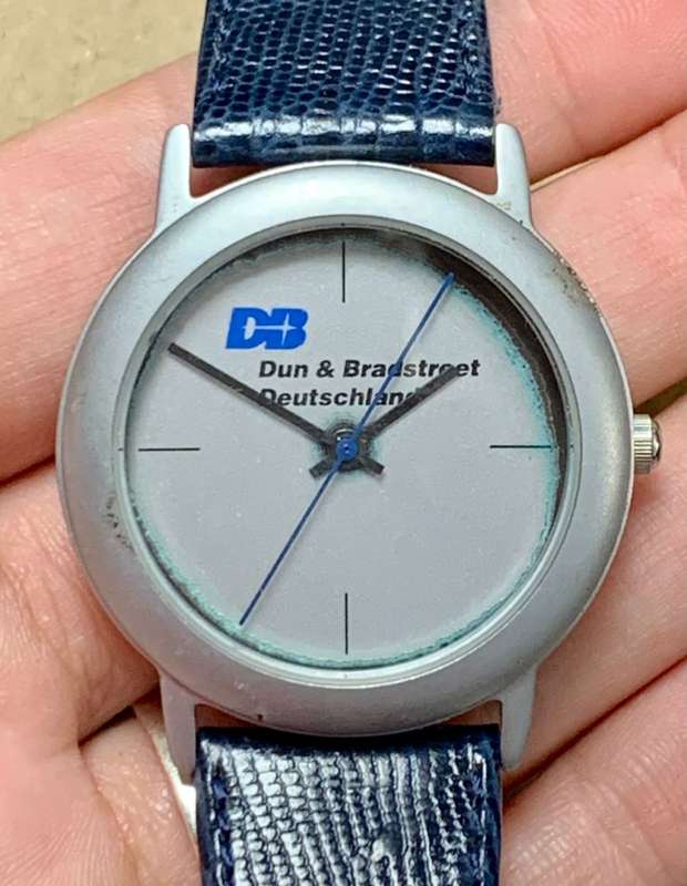 *R1 Auction* Dun & Bradstreet Watch