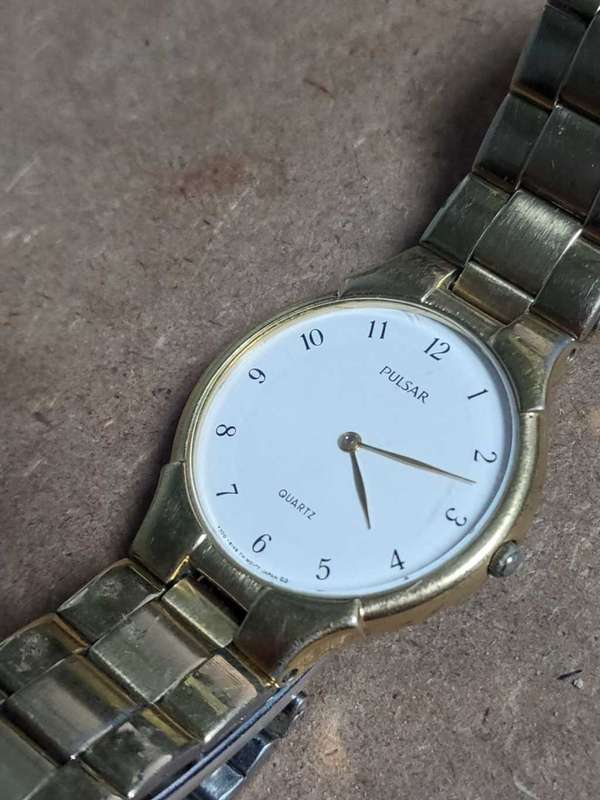 *R1 Auction* Pulsar Quartz Watch