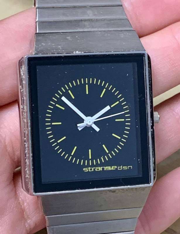 Strange dsn Watch