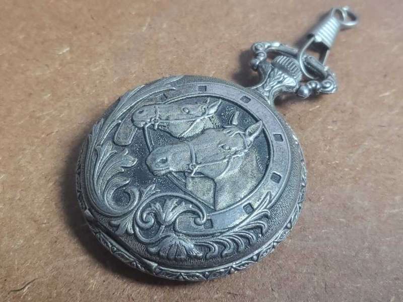 Anker 100 17 Rubis Pocket Watch