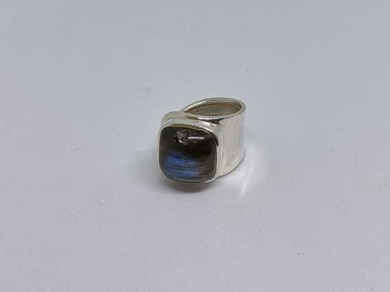 Silver Labradorite Ring